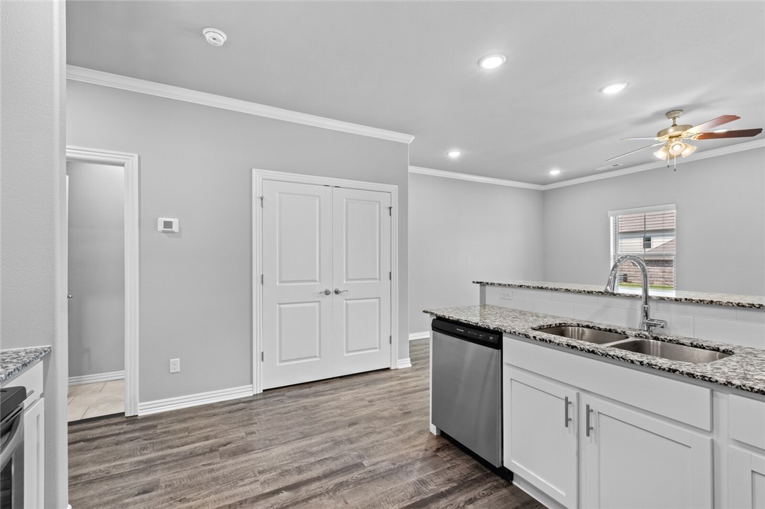 Shadowbrooke At The Peaks - Residential