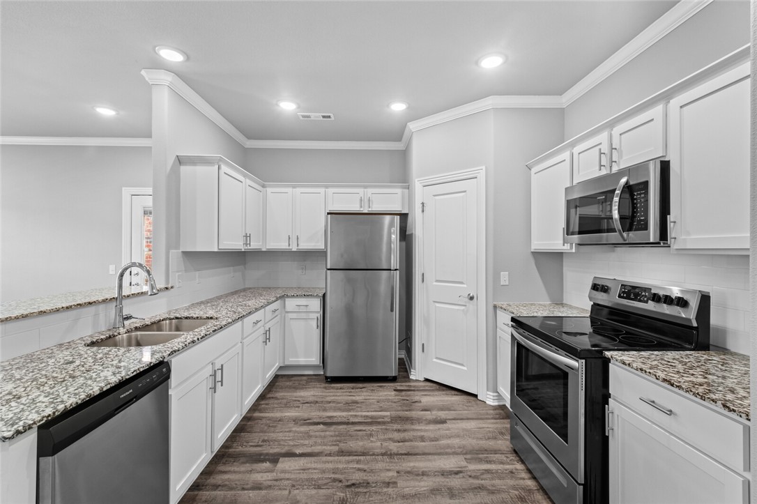 Shadowbrooke At The Peaks - Residential