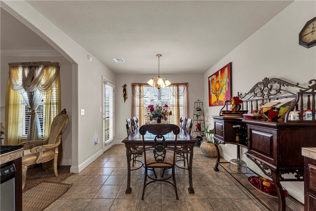 Meadow Wood Rogers - Residential