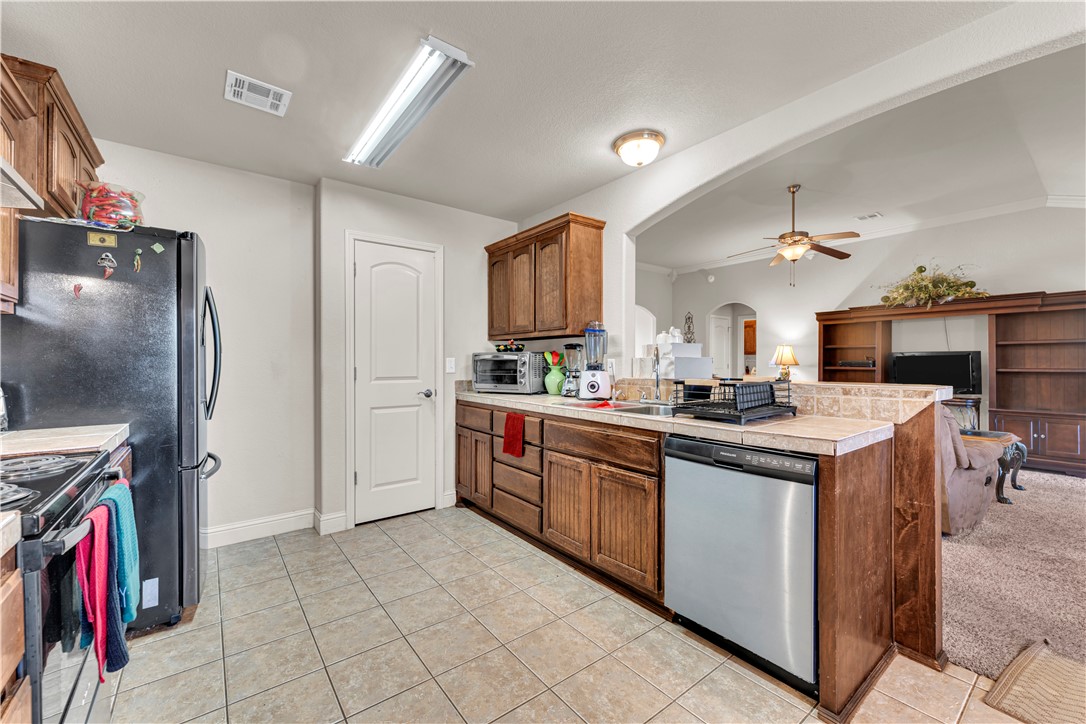 Meadow Wood Rogers - Residential