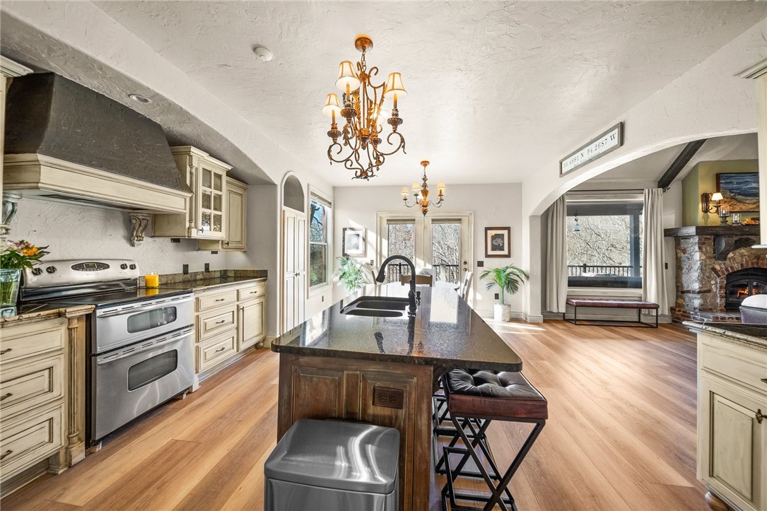 Windsor Sub Bvv - Residential