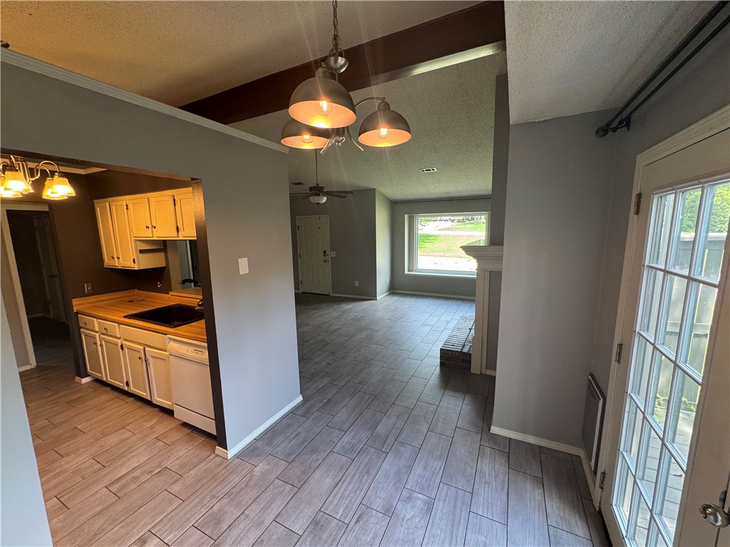 Oakridge Park Add - Residential Lease