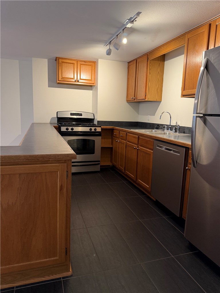 City Park Addaltrents - Residential Lease