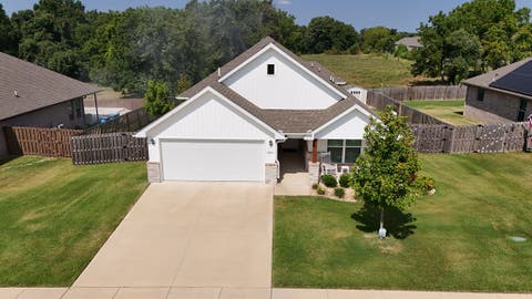 Photo of 303 Trimble Lane, Pea Ridge, AR 72751 (MLS # 1358023)