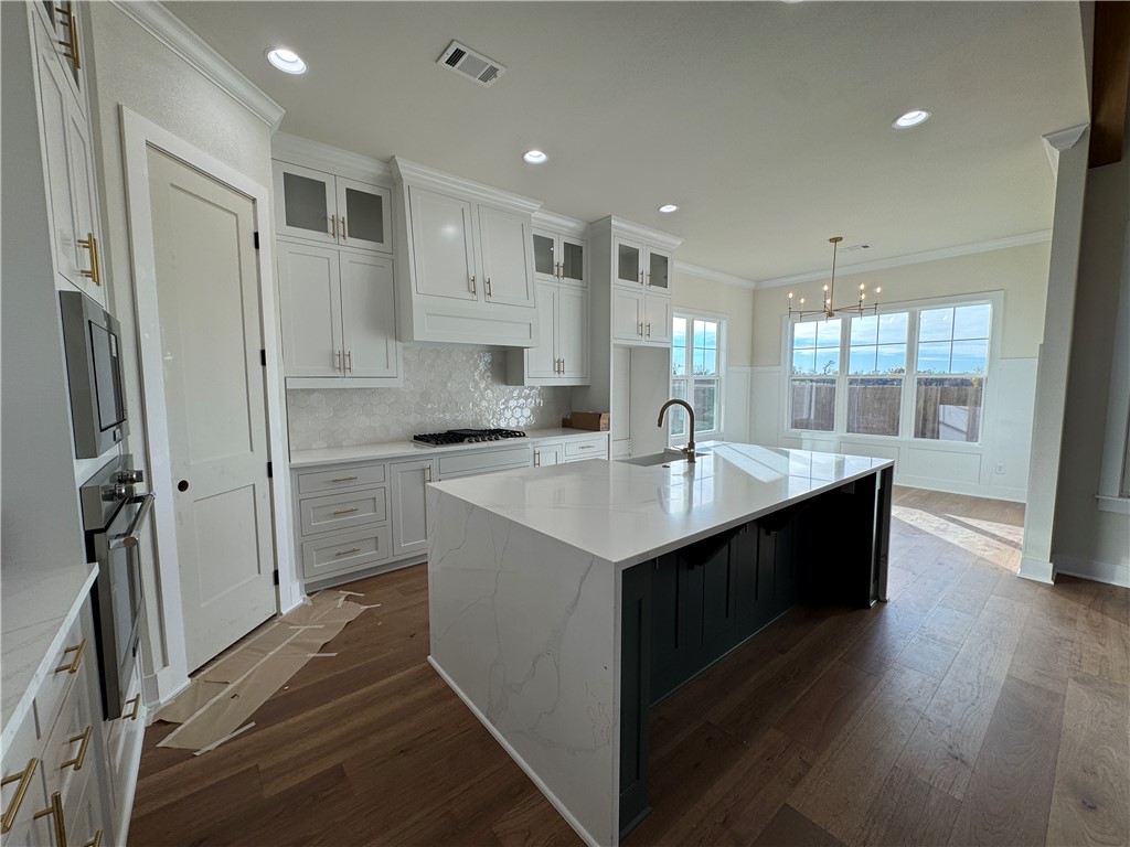 Crescent View - Residential