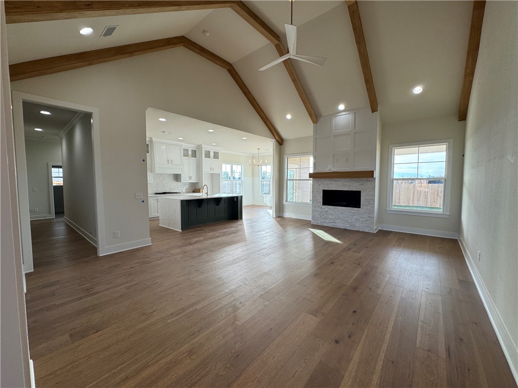 Crescent View - Residential
