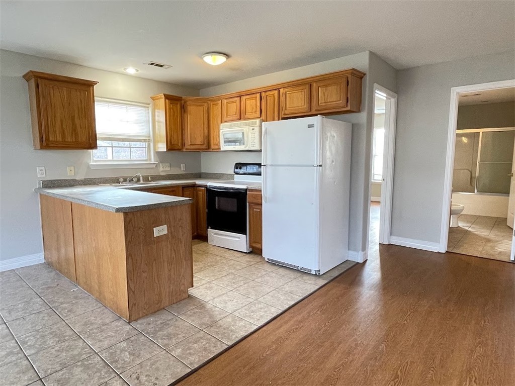 Hidden Hills - Residential Lease