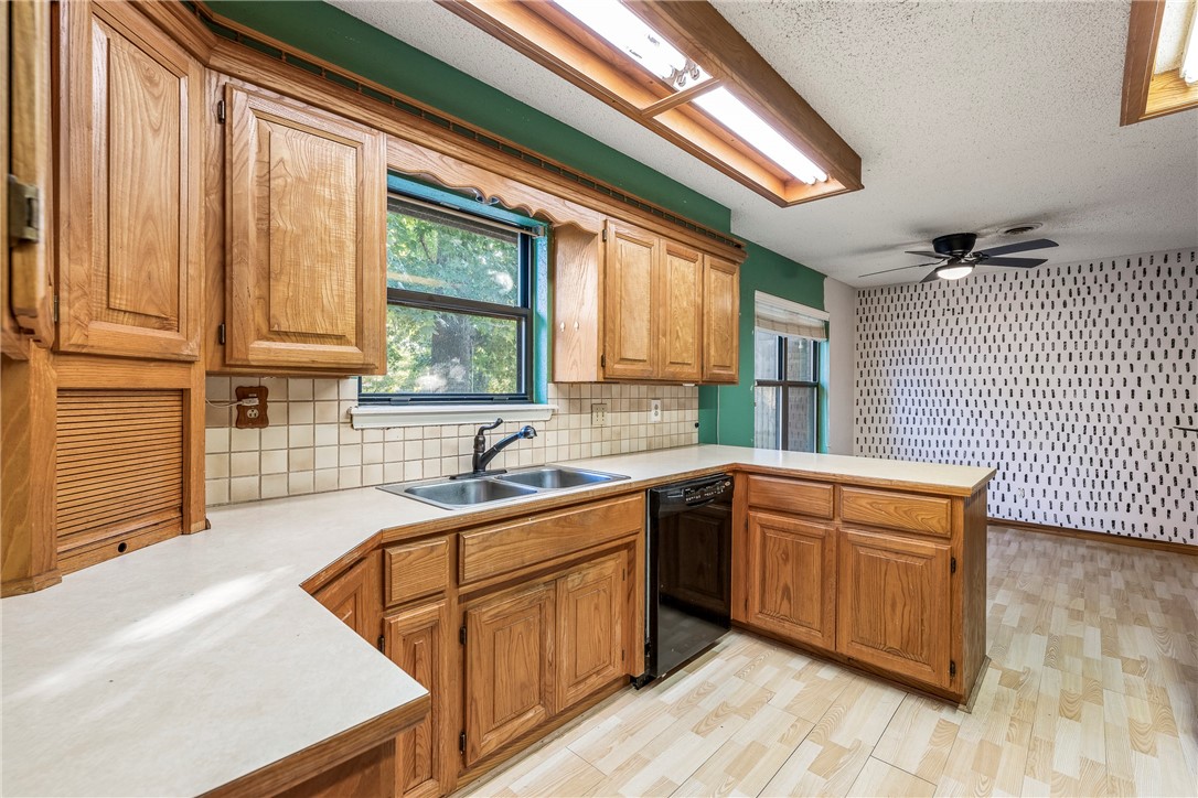 North Brush Creek Hills Unit 1 Rogers - Residential