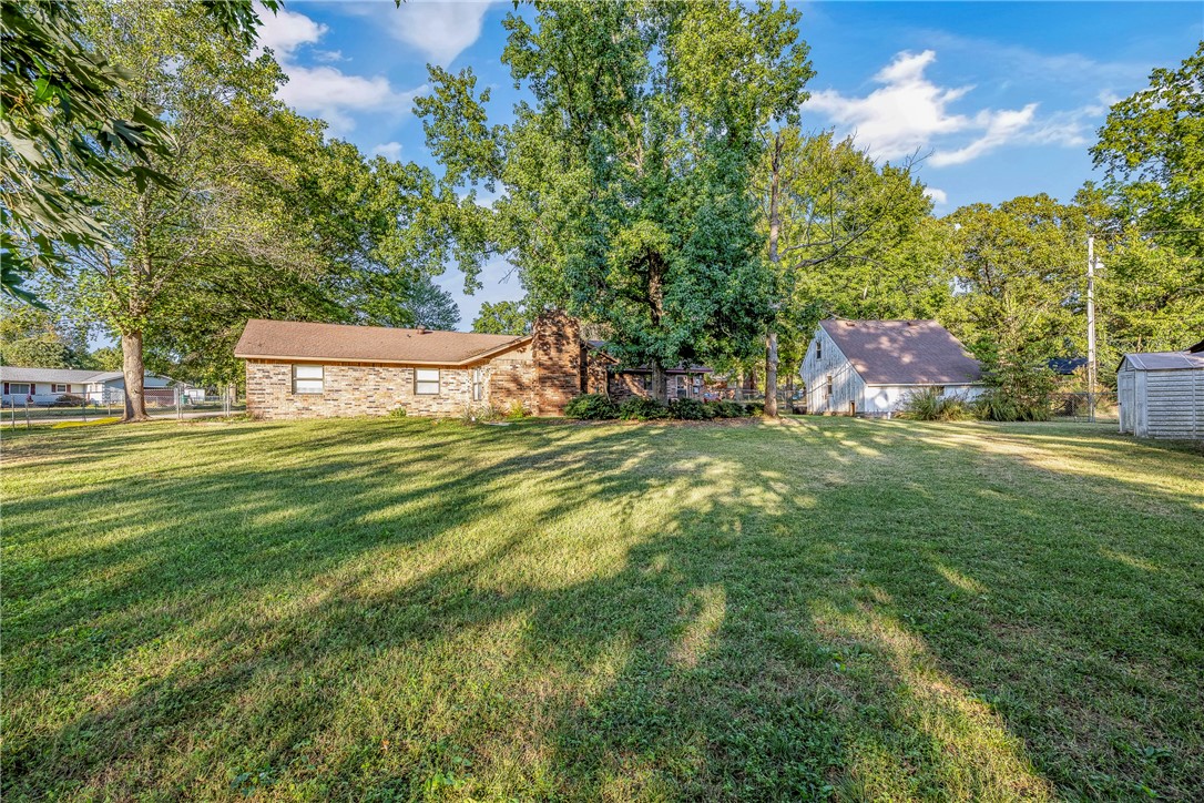 North Brush Creek Hills Unit 1 Rogers - Residential