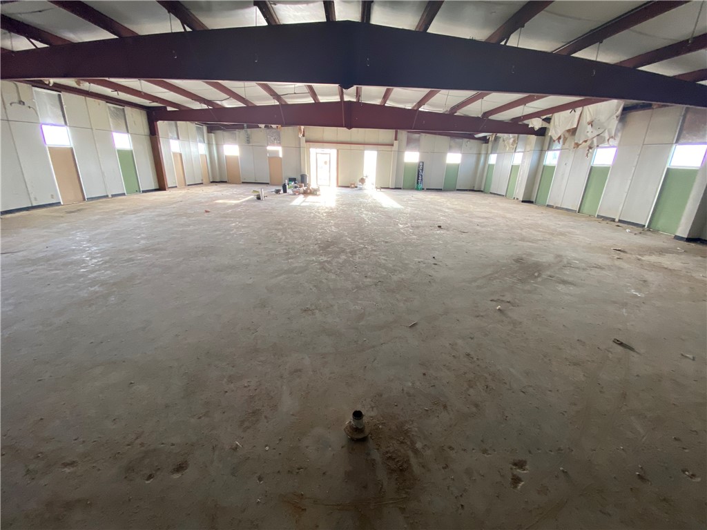 JACOBS SUB-ROGERS - Commercial Lease