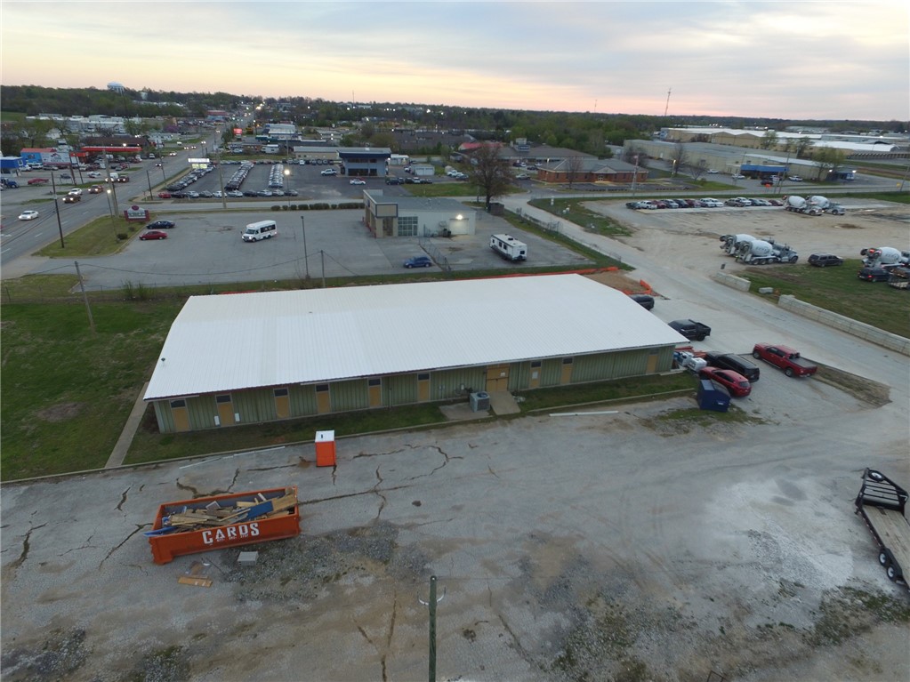 JACOBS SUB-ROGERS - Commercial Lease