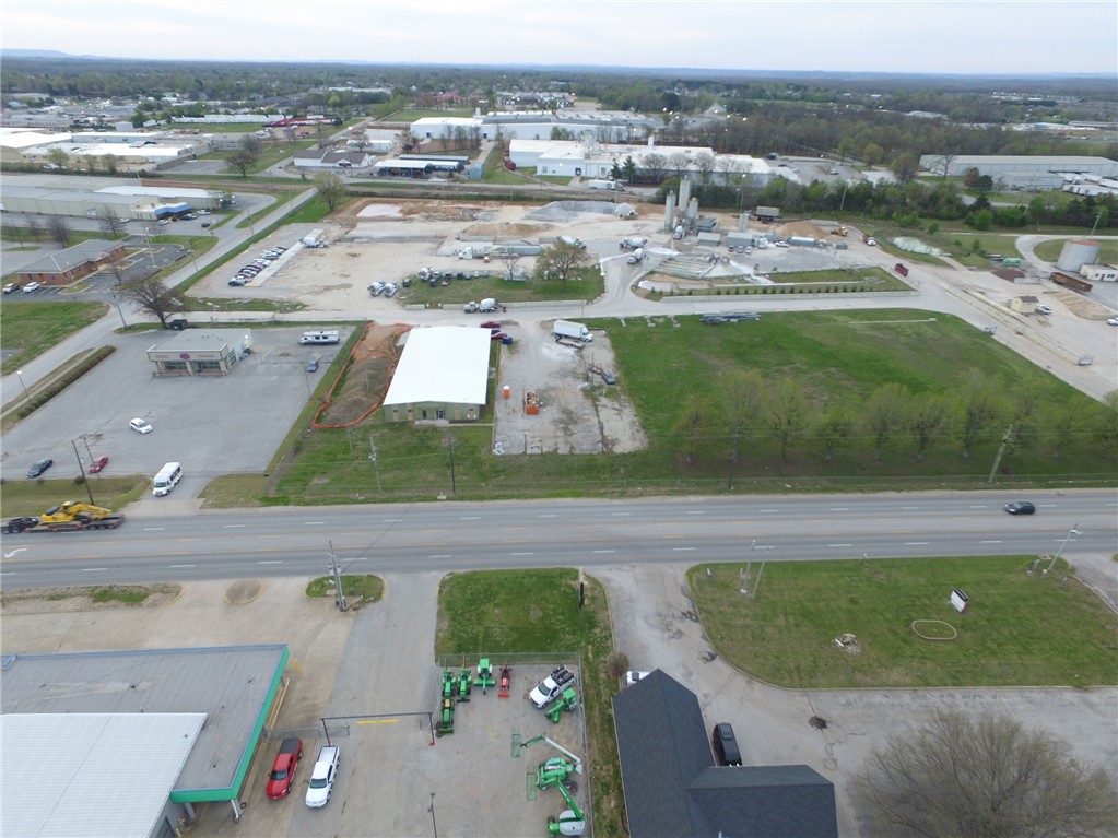 JACOBS SUB-ROGERS - Commercial Lease