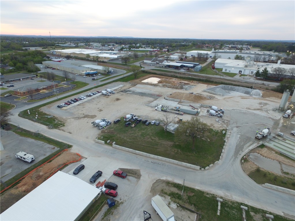 JACOBS SUB-ROGERS - Commercial Lease