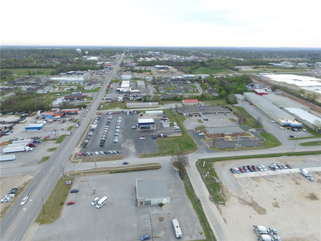 JACOBS SUB-ROGERS - Commercial Lease