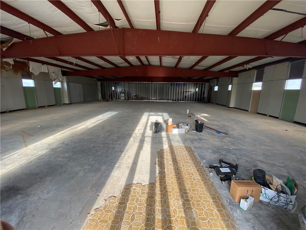 JACOBS SUB-ROGERS - Commercial Lease