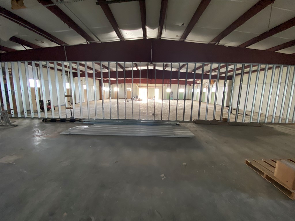 JACOBS SUB-ROGERS - Commercial Lease