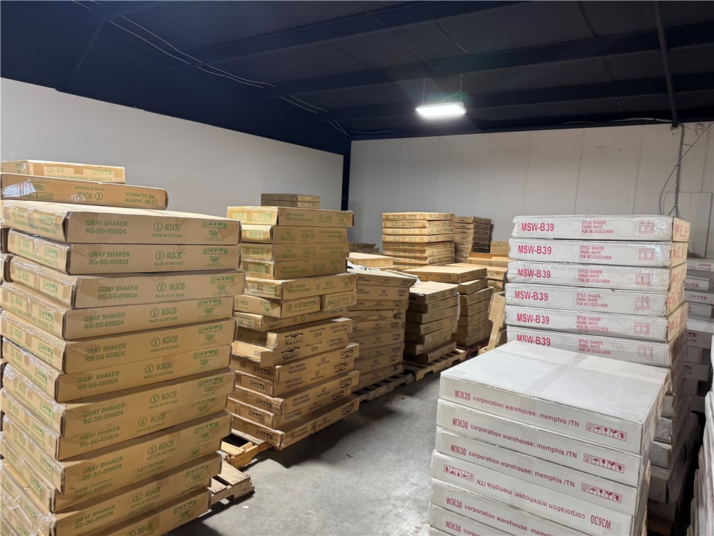 JACOBS SUB-ROGERS - Commercial Lease