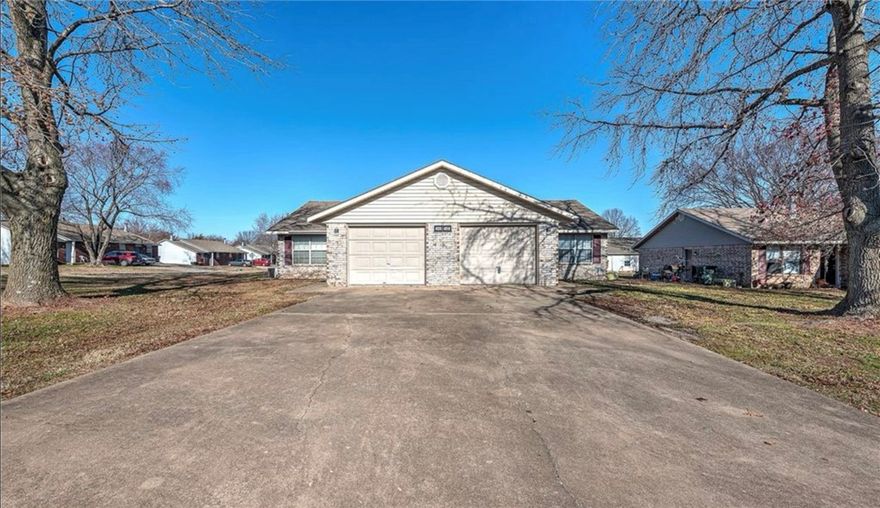 This is a 997 square foot freshly renovated duplex with 2 beds, 1-1/2 baths, and a 1 car garage. It's a perfect property for a family or for students, with the university less than 3 miles away! Full size washer, dryer and appliances, and lovely granite countertops throughout, with a wood-burning fireplace. It has a new roof, and a brand new energy efficient air conditioning unit. This property sits on a corner lot, and is just a pleasant place to be.