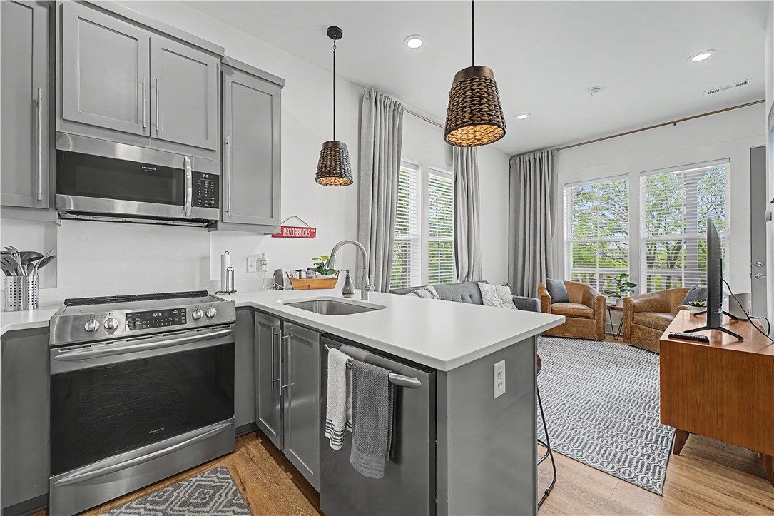 Hill Ave Twnhms Hpr - Residential