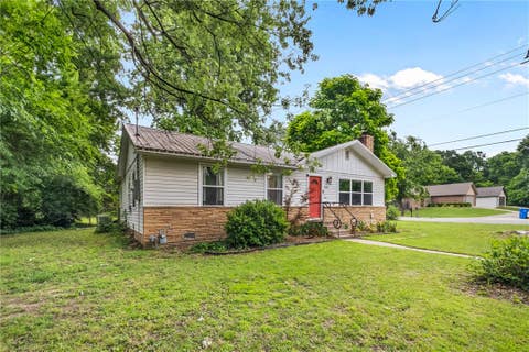 Photo of 2110 W Holly Street, Fayetteville, AR 72703 (MLS # 1358020)