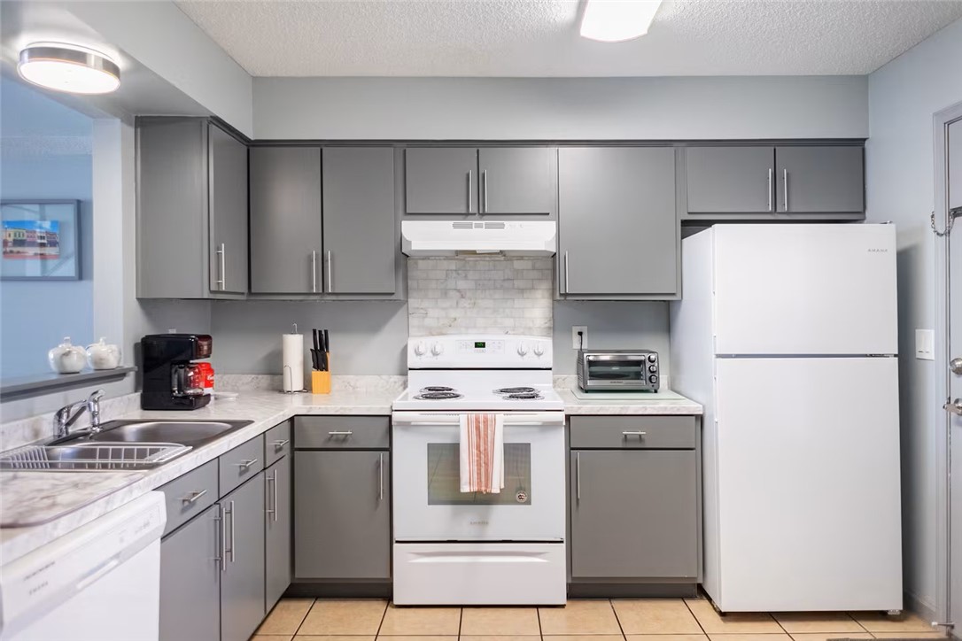 W A Burks Add Bentonville - Residential Lease