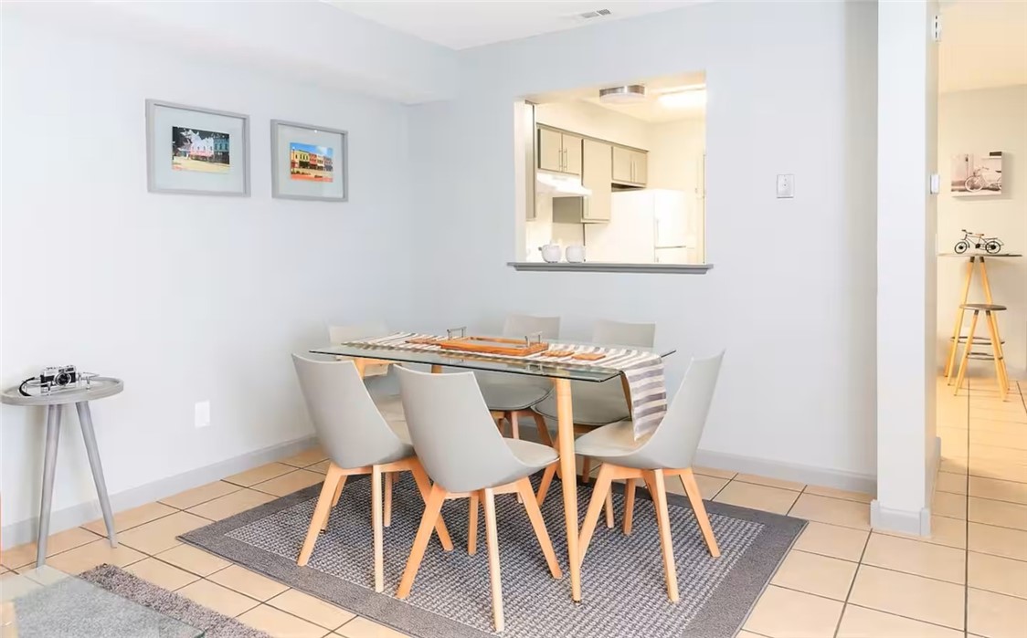 W A Burks Add Bentonville - Residential Lease