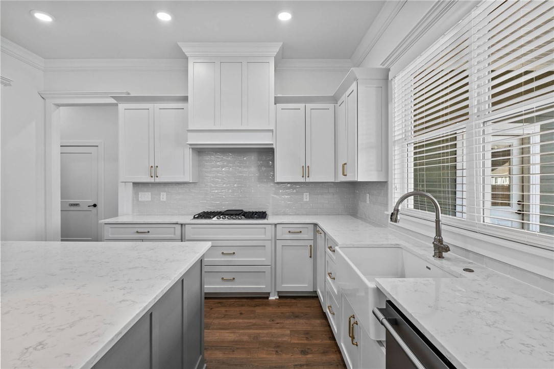 Cobble Creek - Residential