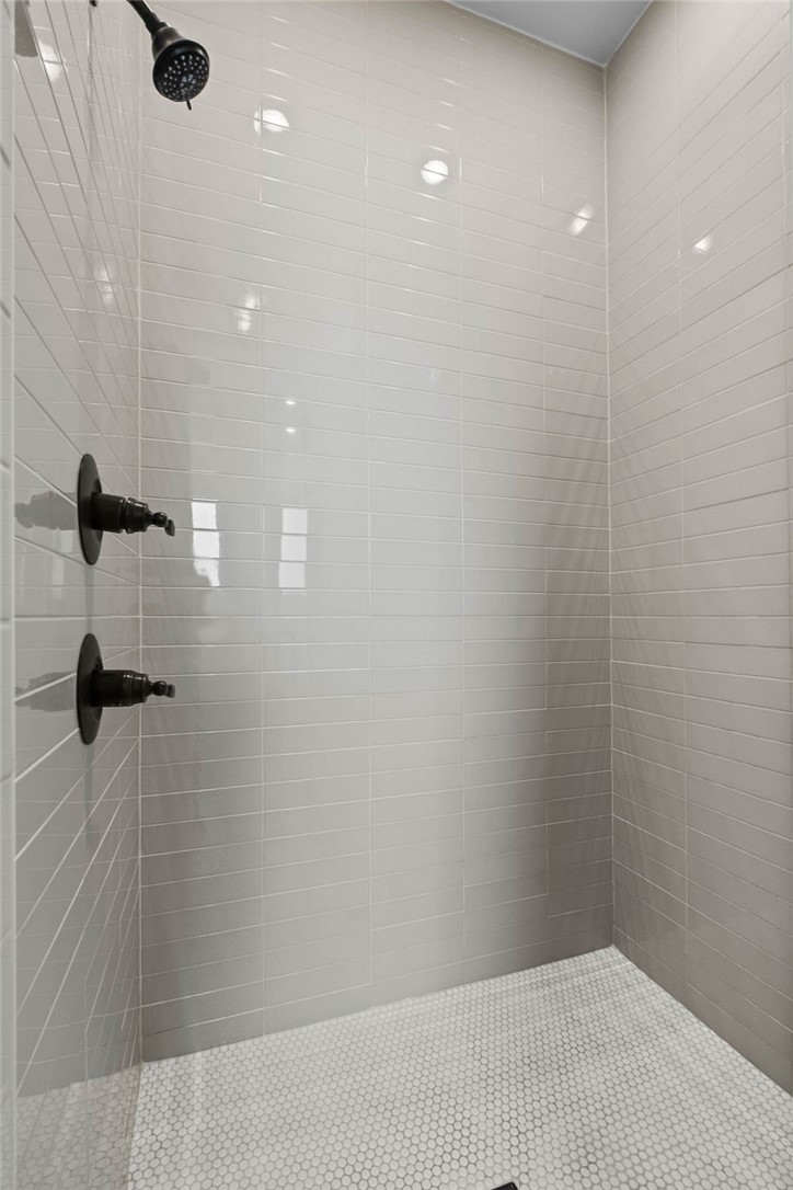 Cobble Creek - Residential