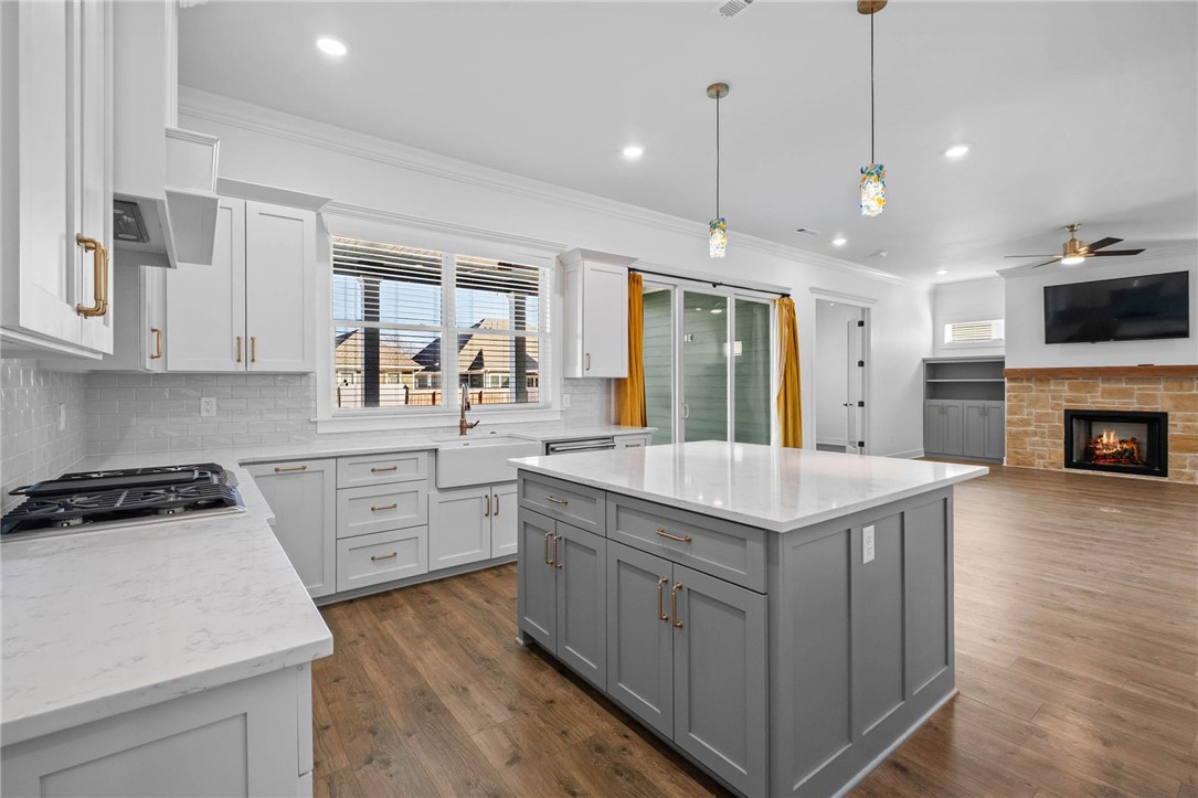 Cobble Creek - Residential