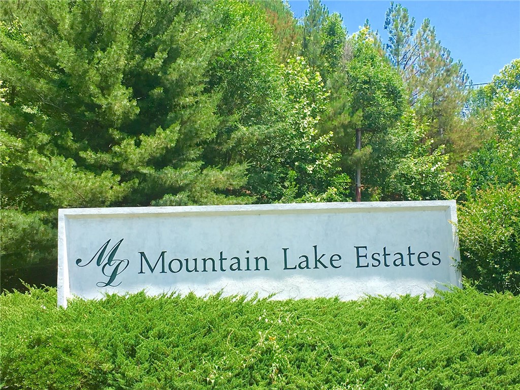 Mountain Lake Estates - Land
