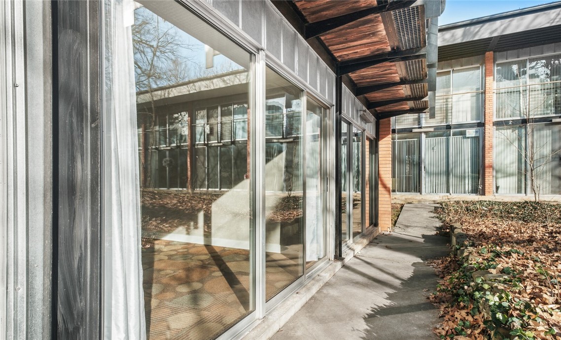 Putmans Add - Residential Lease