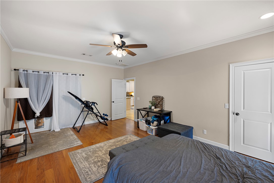 ROCK WALL HEIGHTS - Residential