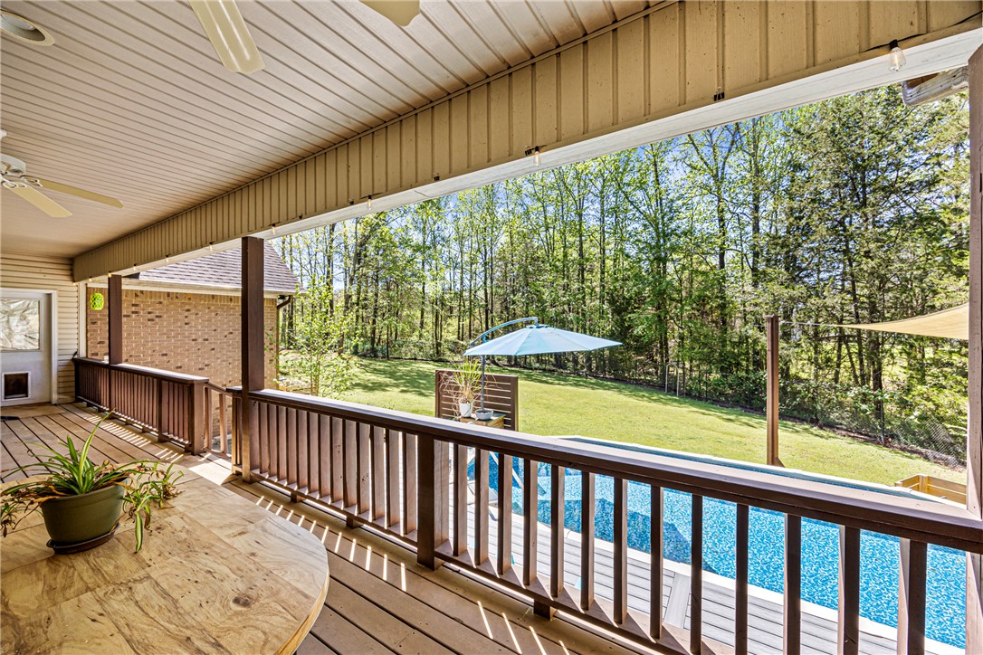 ROCK WALL HEIGHTS - Residential