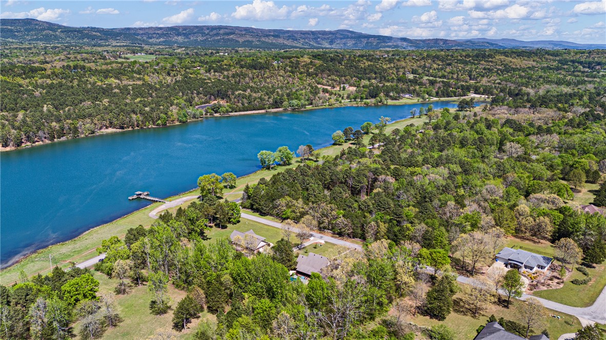 ROCK WALL HEIGHTS - Residential