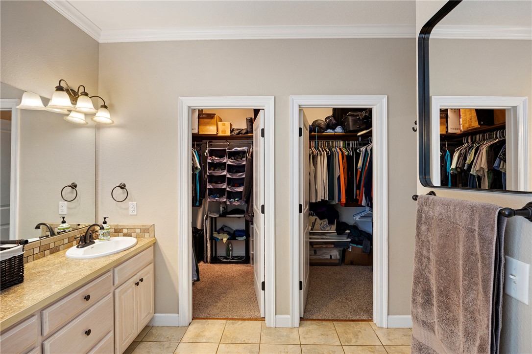 ROCK WALL HEIGHTS - Residential