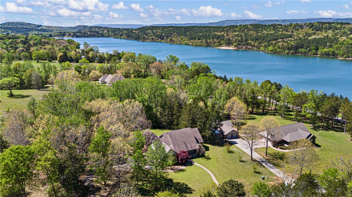 ROCK WALL HEIGHTS - Residential