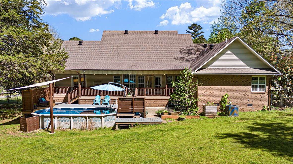 ROCK WALL HEIGHTS - Residential