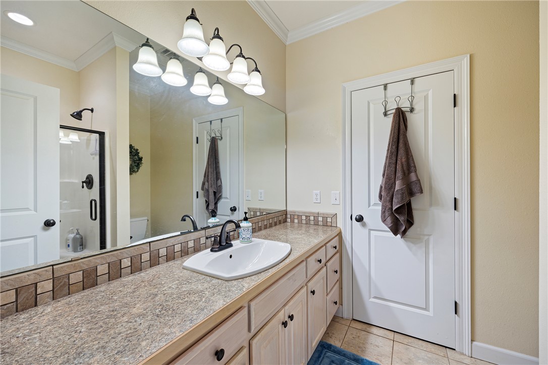 ROCK WALL HEIGHTS - Residential