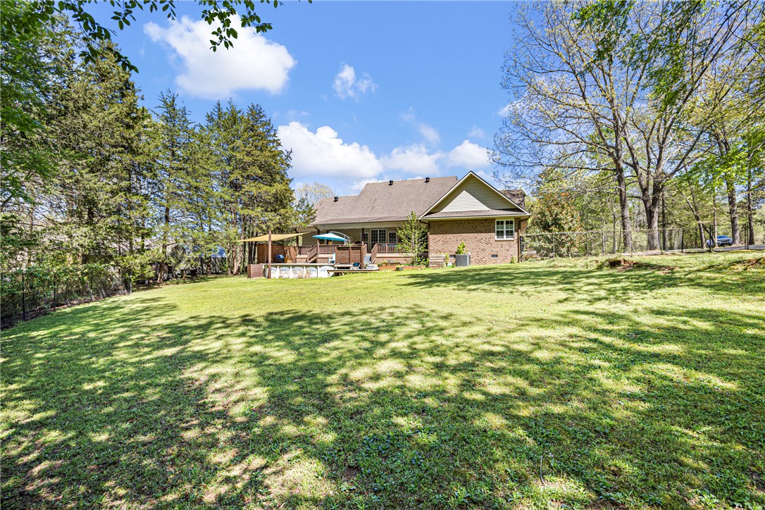 ROCK WALL HEIGHTS - Residential