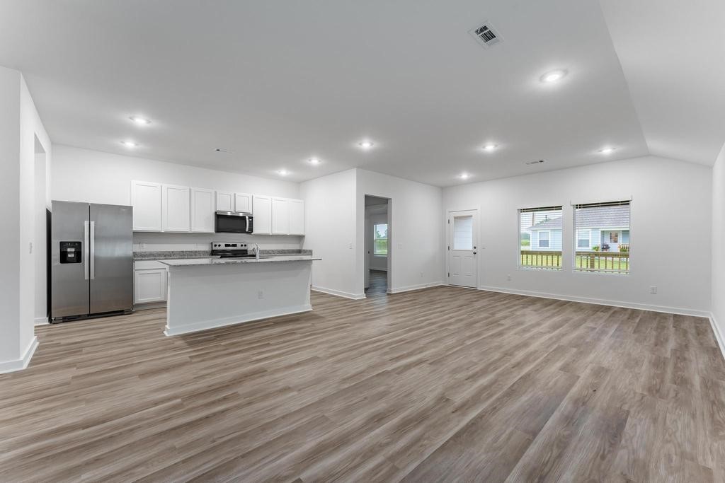 Applewood Estates - Residential Lease