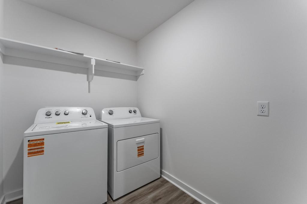 Applewood Estates - Residential Lease