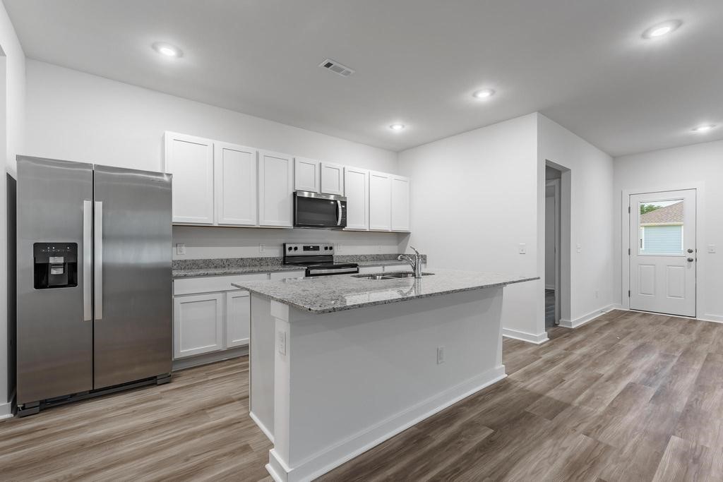 Applewood Estates - Residential Lease