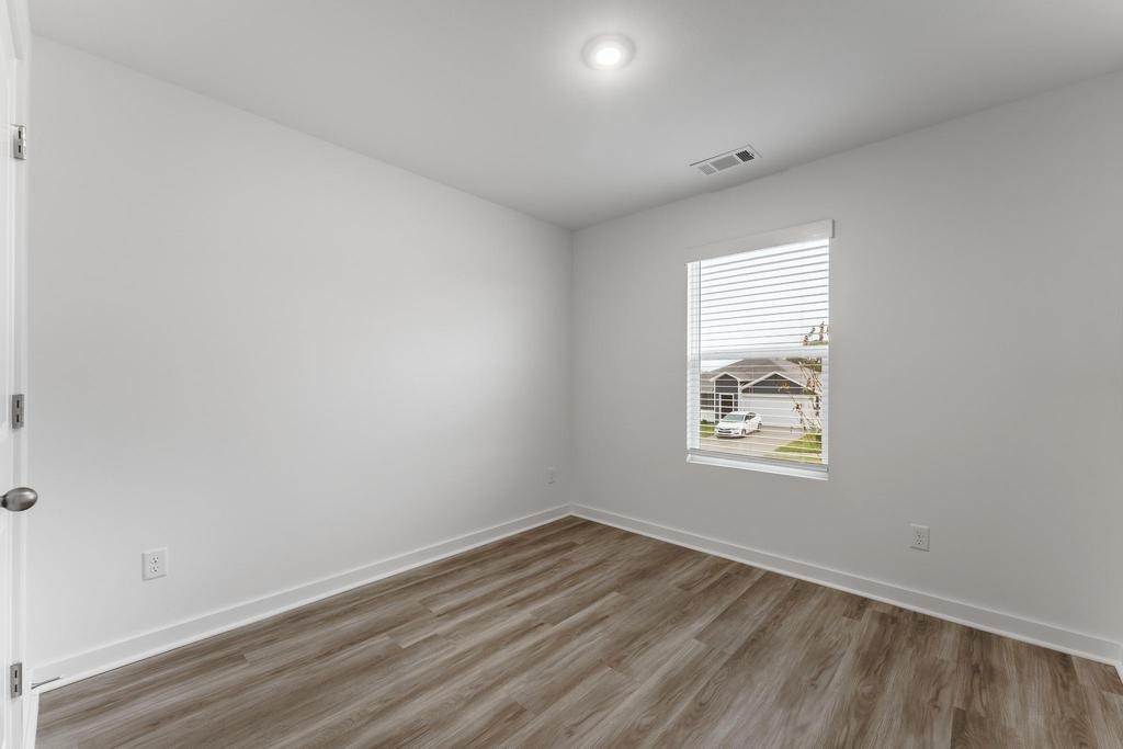 Applewood Estates - Residential Lease