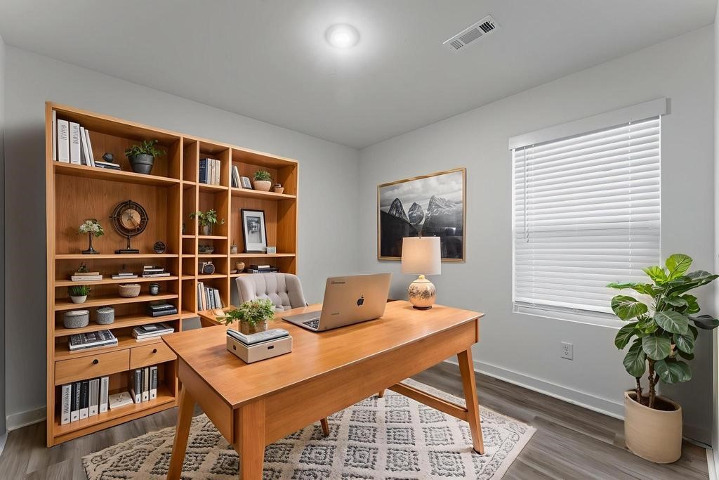 Applewood Estates - Residential Lease