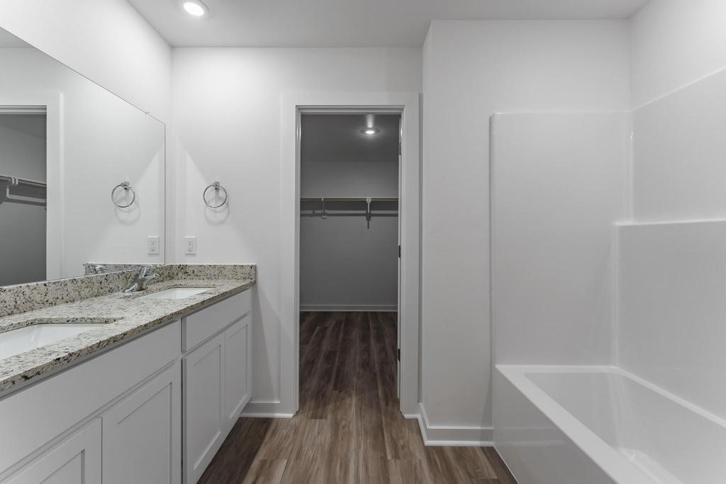 Applewood Estates - Residential Lease