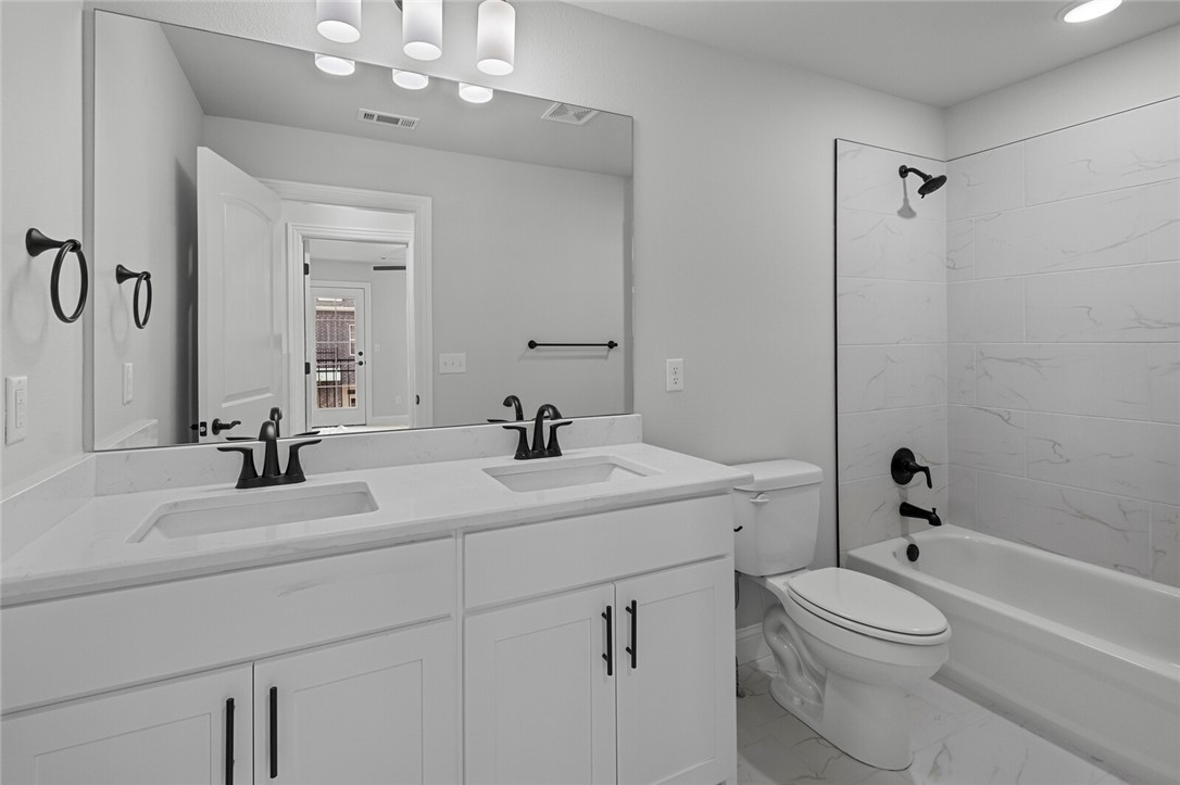 Glen Arbor Sub Bentonville - Residential Lease