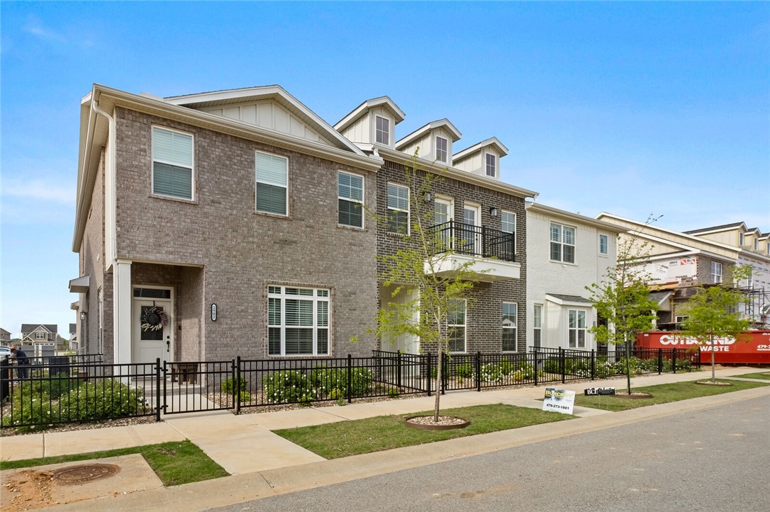 Glen Arbor Sub Bentonville - Residential Lease