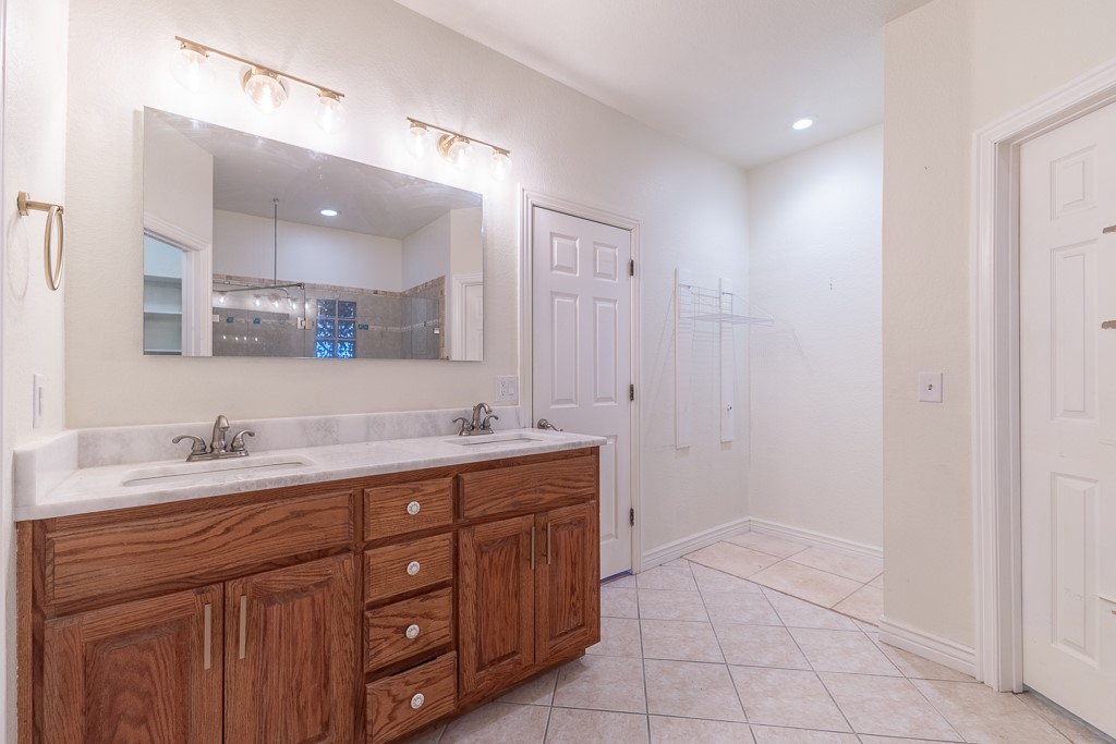 n/a - Residential Lease