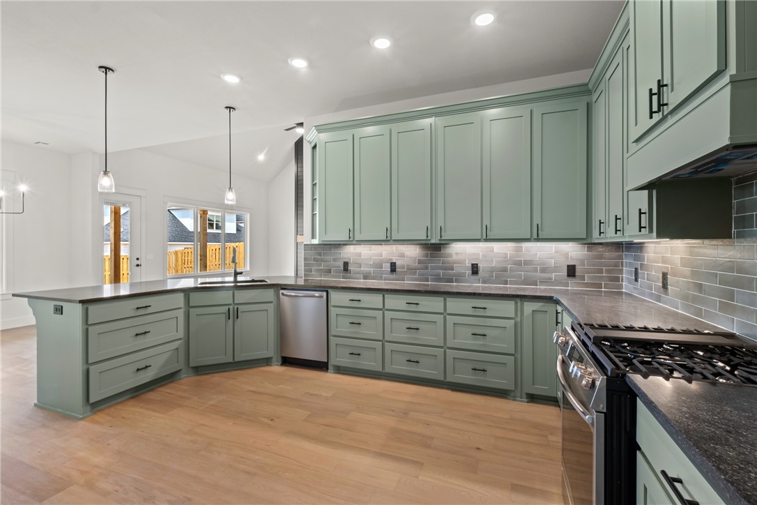 Silver Leaf Estates Ph I Centerton - Residential