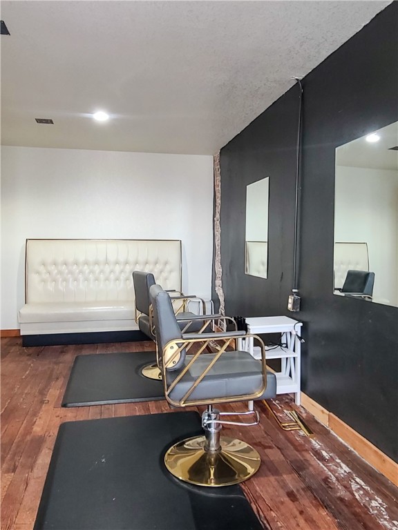 Gravette Orig Gravette - Commercial Lease